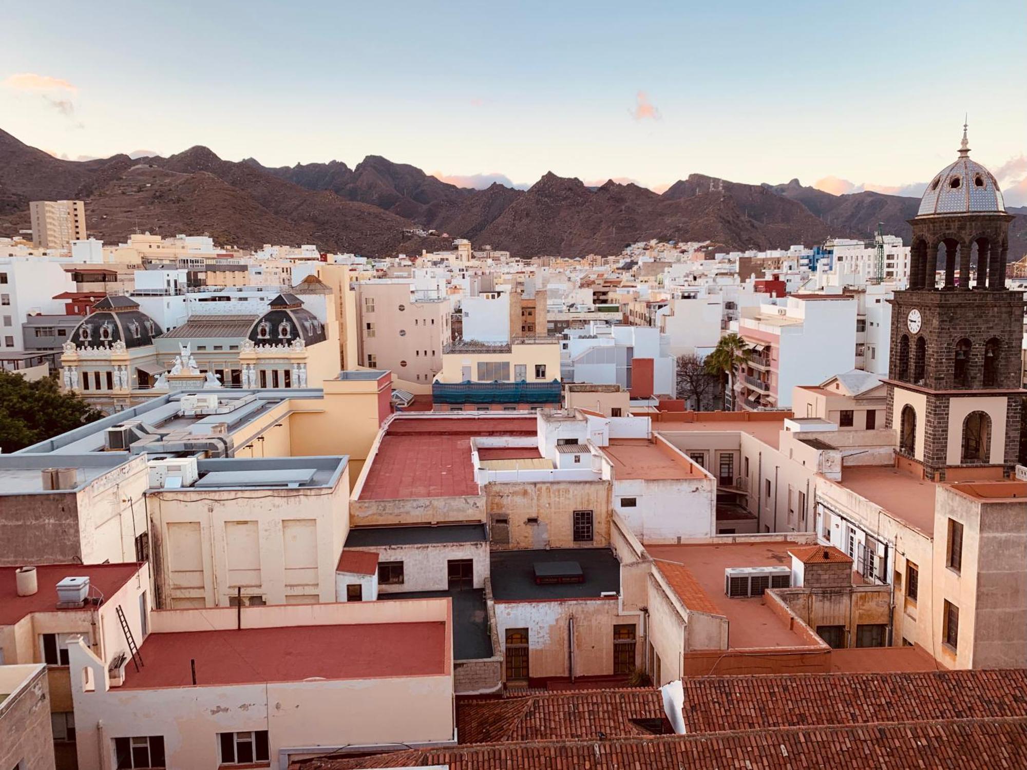 サンタクルスデテネリフェAtico Con Terraza, Vistas Panoramicas Y Parkingアパートメント エクステリア 写真